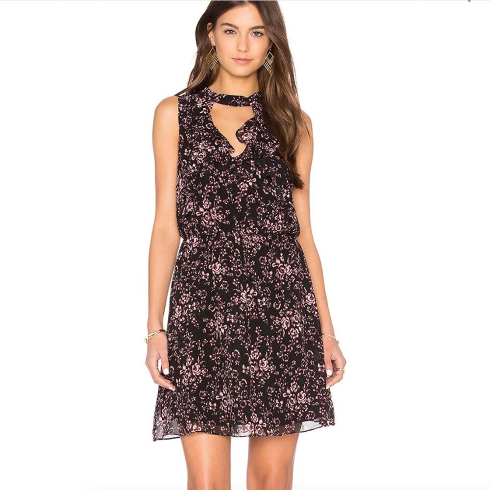 Gorgeous BCBG Ruffle Front Mini Dress EUC